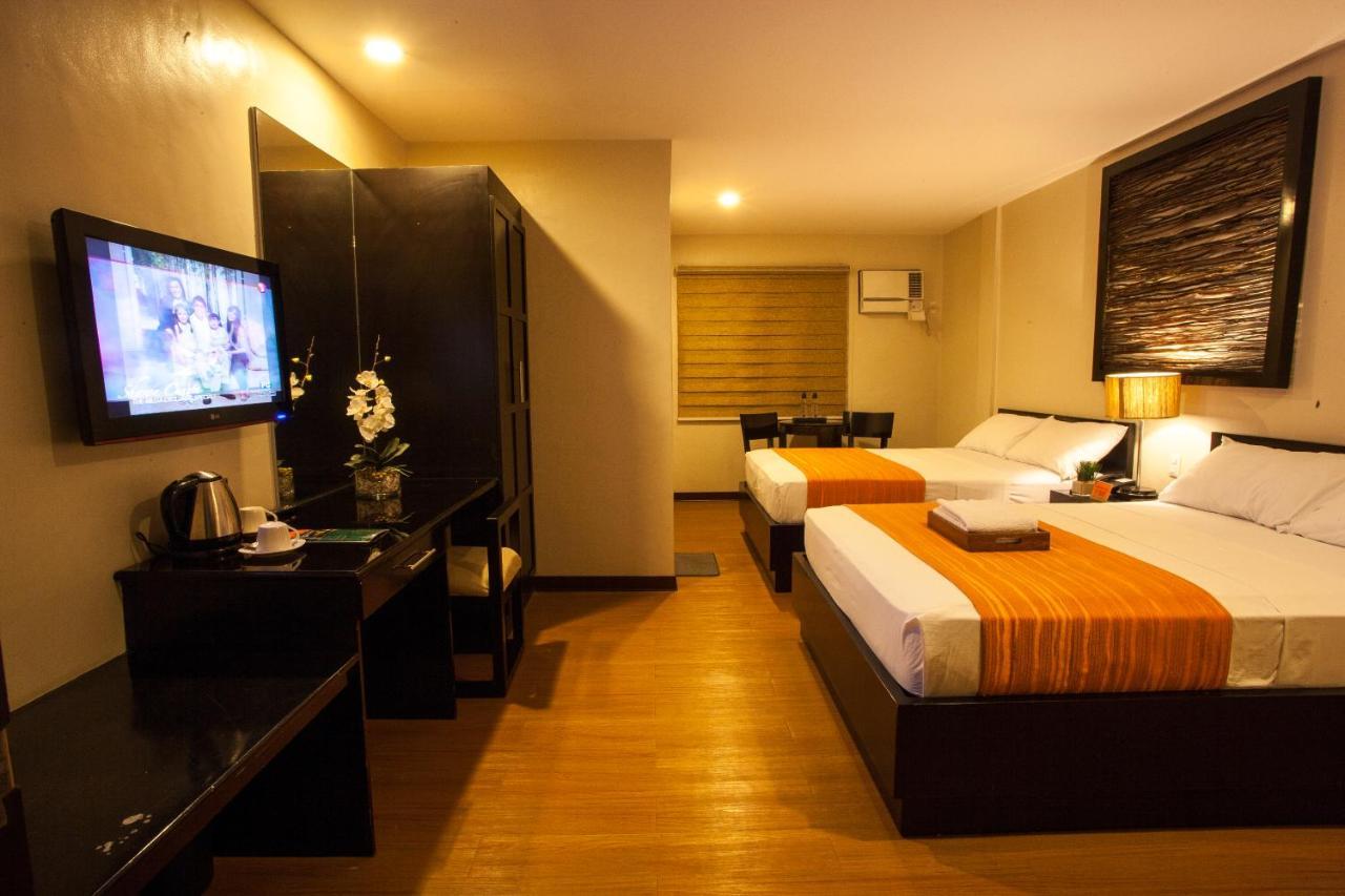 L Square Hotel Tarlac City Exterior photo